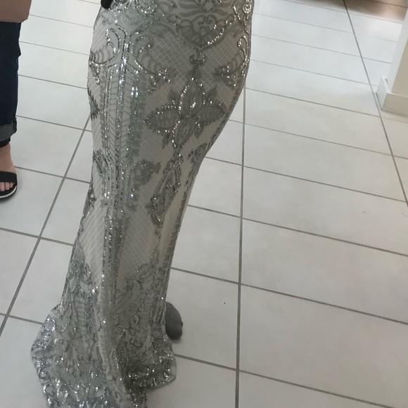 DRESS - Picture 2 of 3